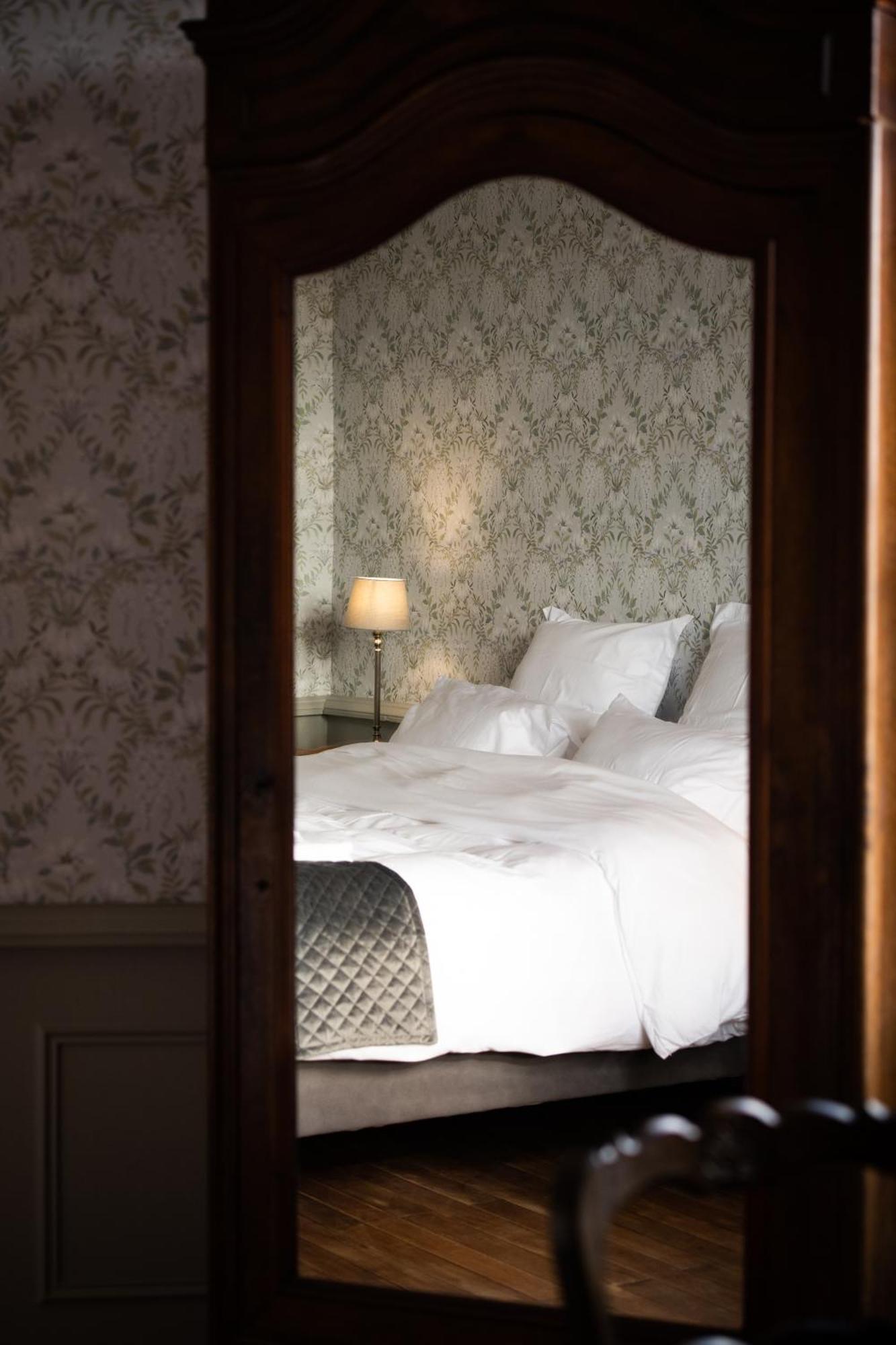 Bed and Breakfast Domaine De La Briouse Sanxay Exterior foto